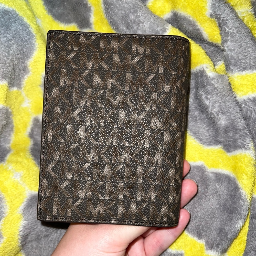 MK BEDFORD PASSPORT